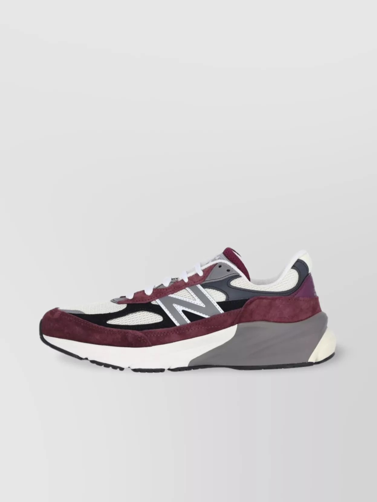 New Balance Low Top Sneakers Mesh Panels