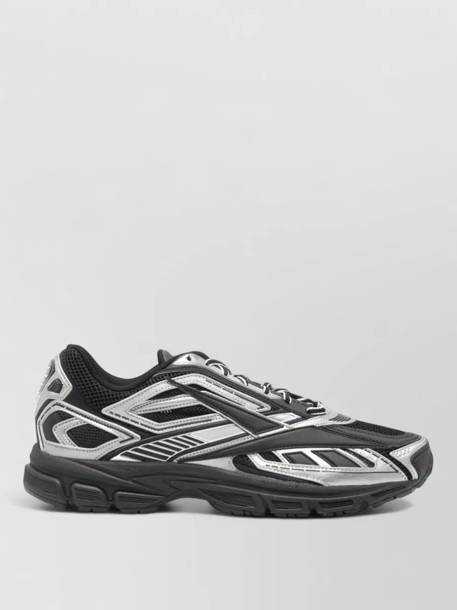 Reebok Low-Top Sneakers