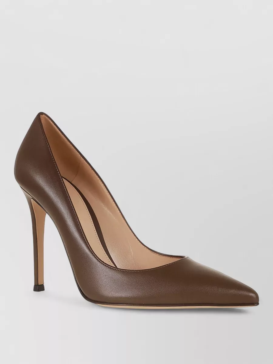 Gianvito Rossi Leather Pumps