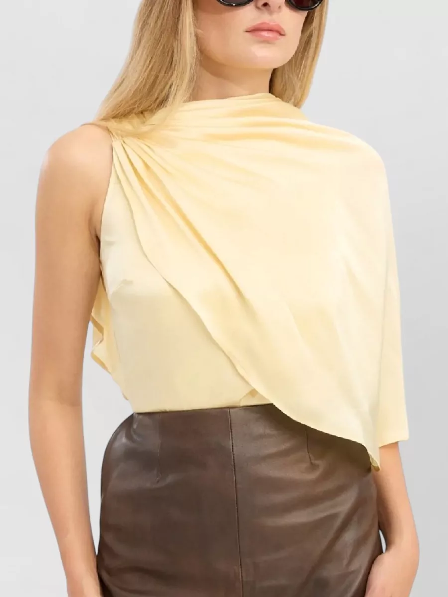 Rotate Asymmetric Skirt