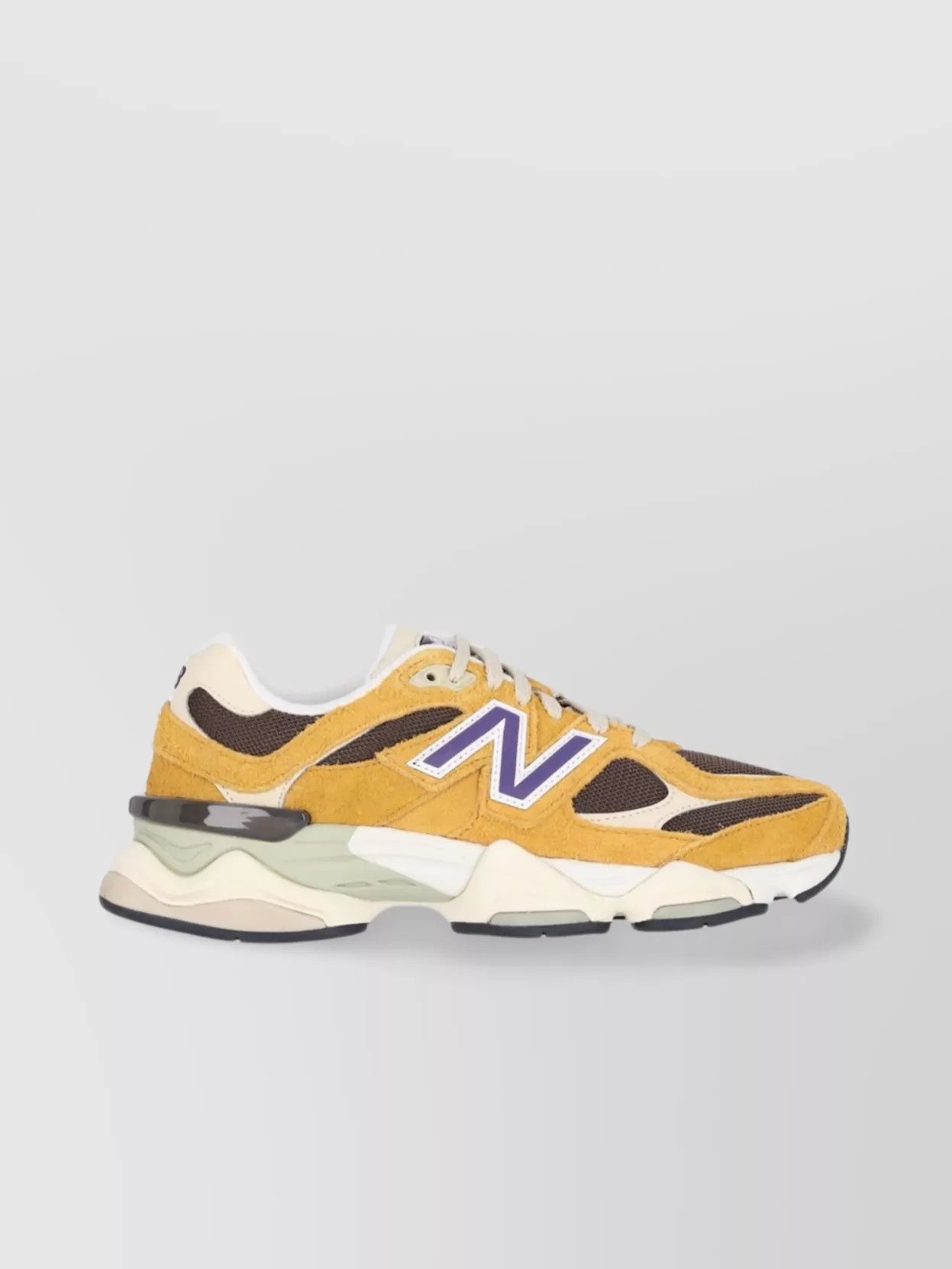 New Balance Chunky Sole Mesh Panels Suede Overlays Sneakers