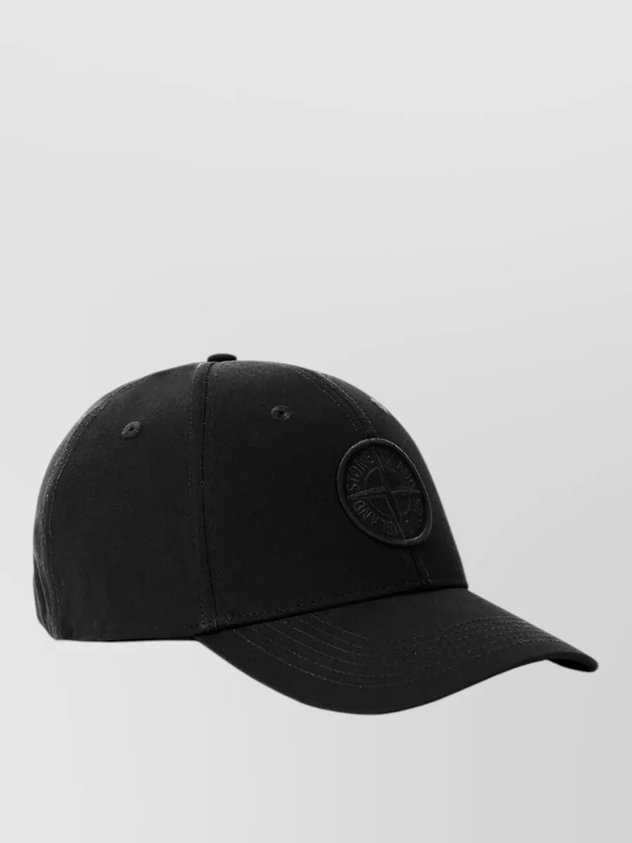 Baseball cap curved brim logo detail