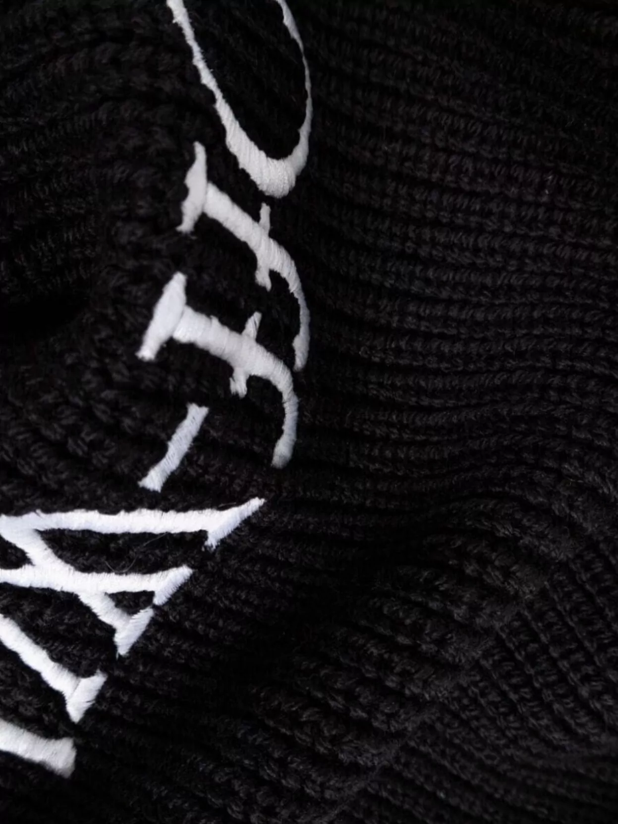 Off-White Logo Knit Scarf Ribbed Texture