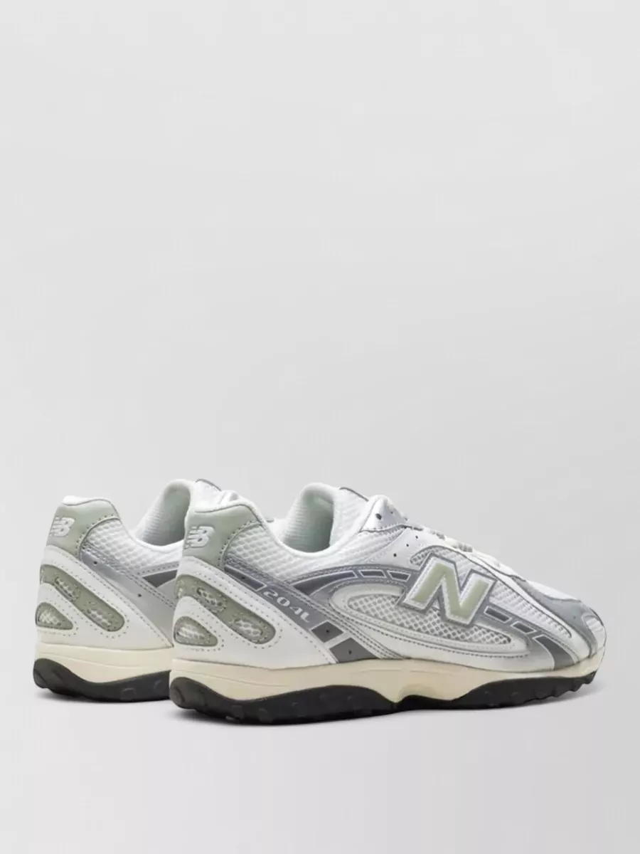 New Balance Low-Top Sneakers