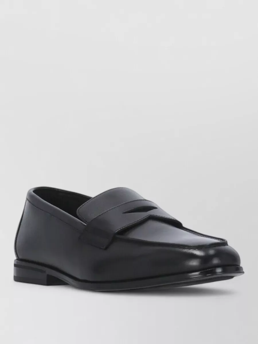 Doucal's leather loafers