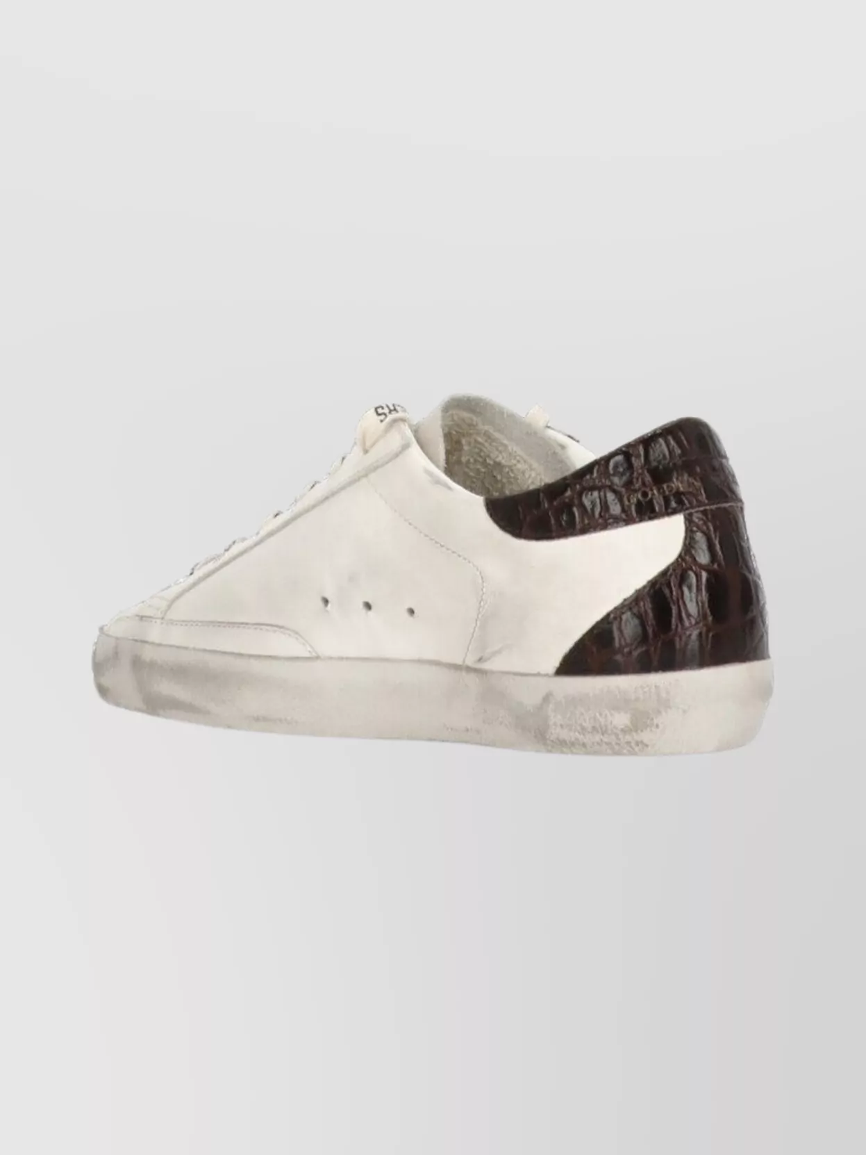 Golden Goose Women 'super-star' White Low Top Sneakers With Embossed Logo And Contrasting Heel In Le In White