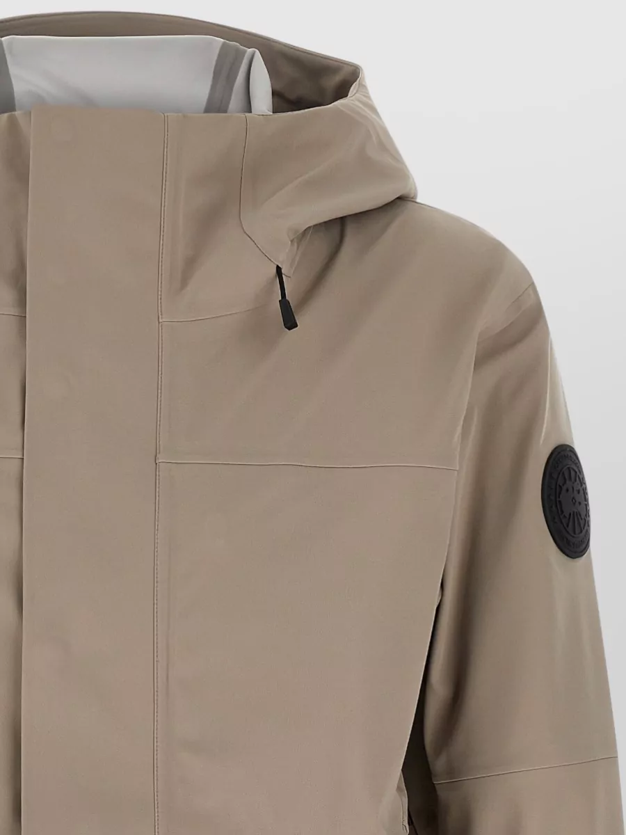 Canada Goose Versatile Hooded Jacket Featuring Functional Elements