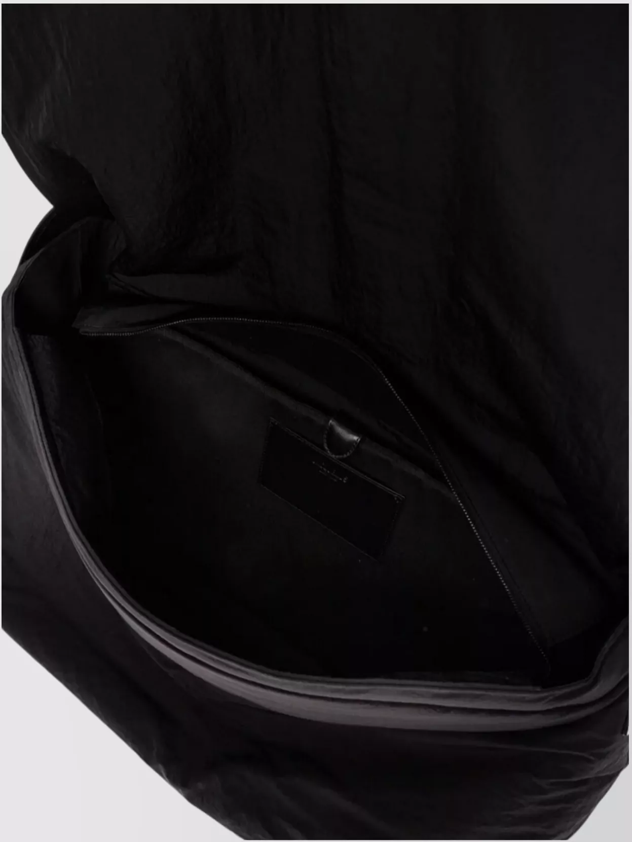 Jacquemus Travel Tote Bag Adjustable Strap