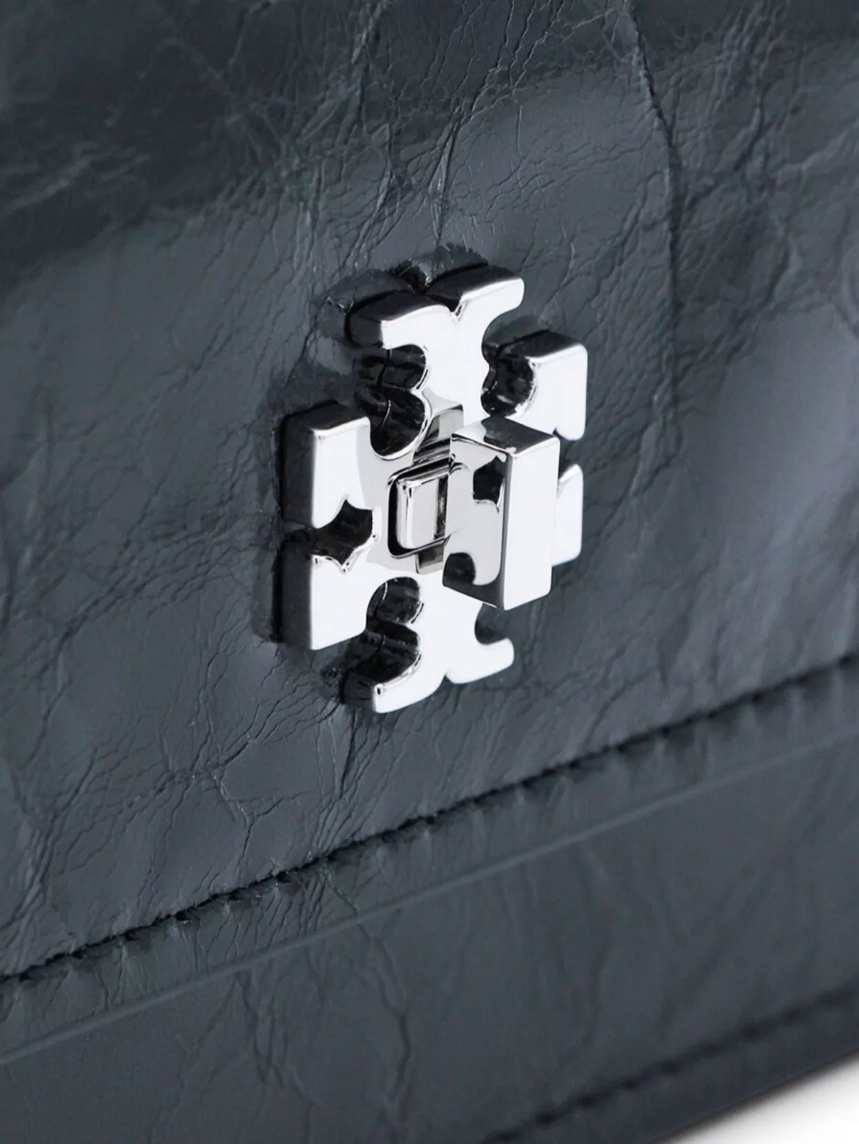 Tory Burch Chain Strap Textured Shoulder Bag