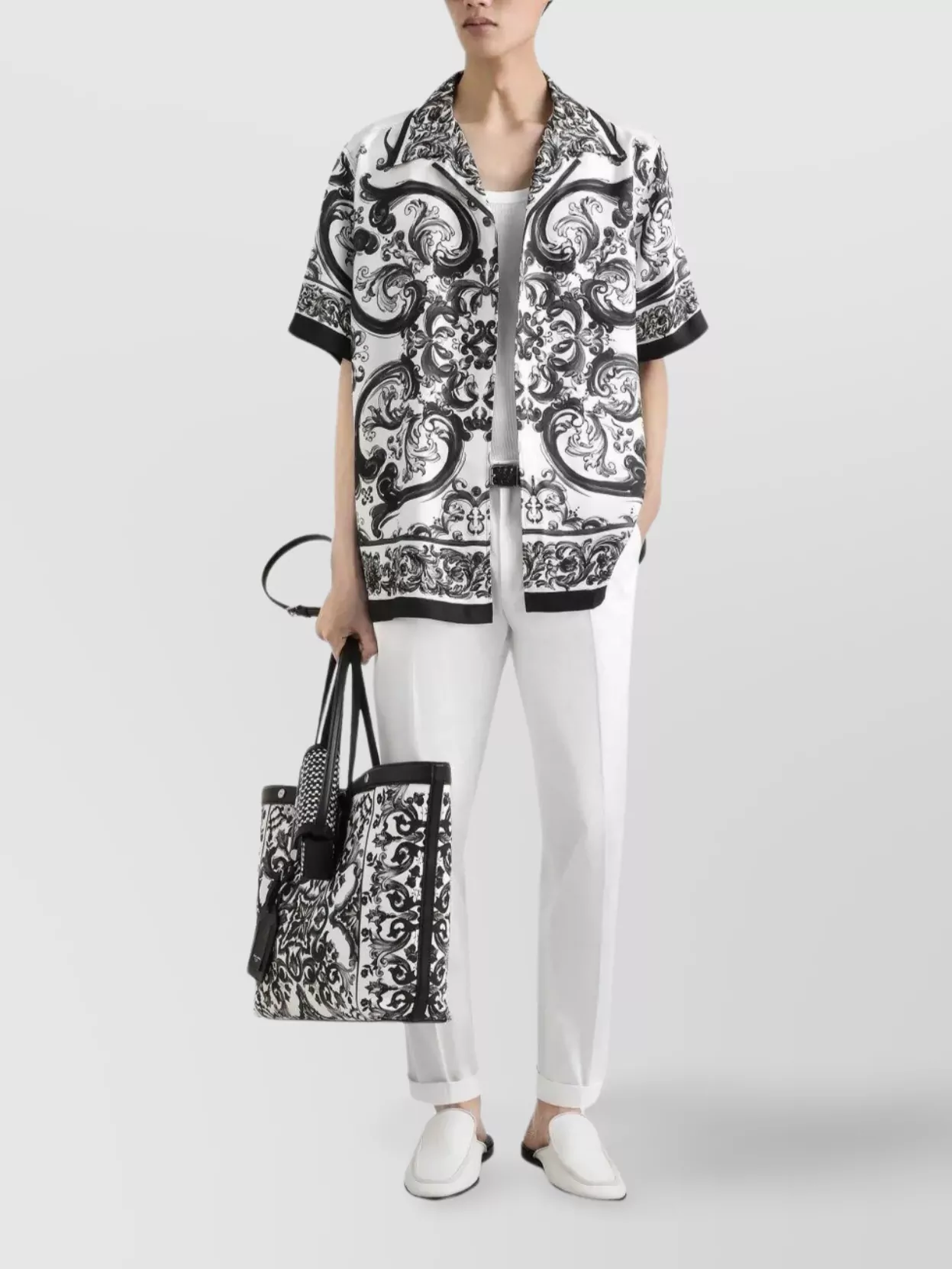 Dolce & Gabbana Maiolica Black And White Bowling Shirt With Cuban Collar And All-over Print In Silk Man In Black