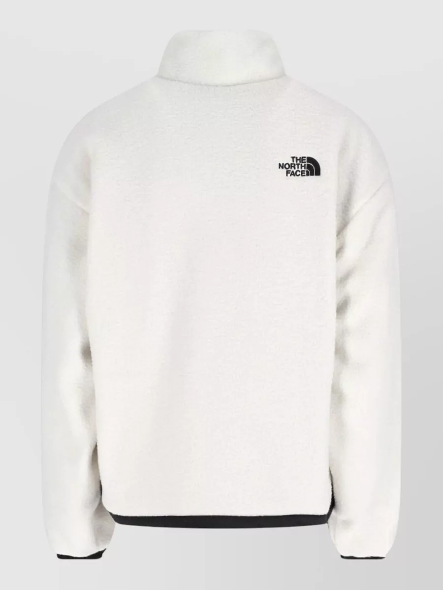 The North Face Versatile Jacket Featuring Functional Pockets