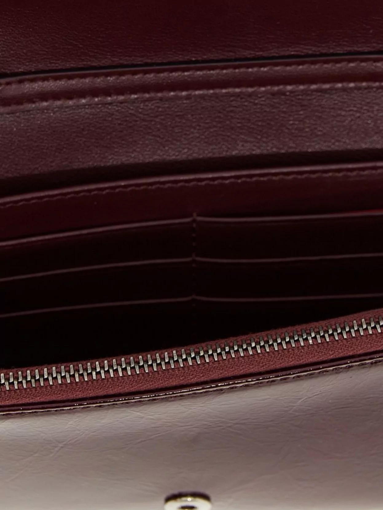 Roger Vivier Glossy Chain Strap Wallet With Metal Buckle