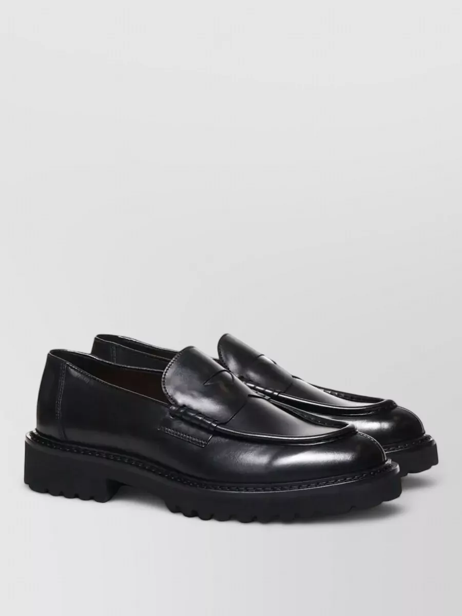 Doucal's leather penny loafers