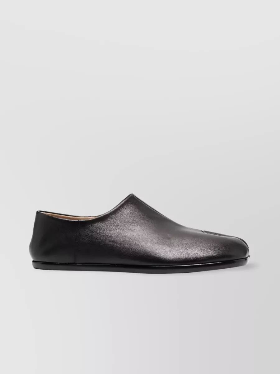 Shop Maison Margiela Tabi-toe Effortless Slip-on Loafers In Black