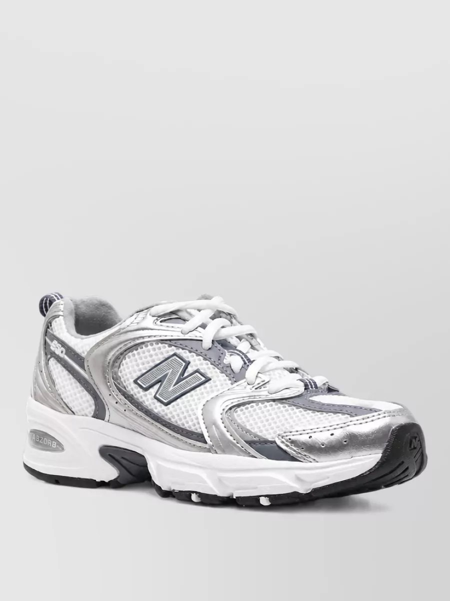 New Balance low-top sneakers