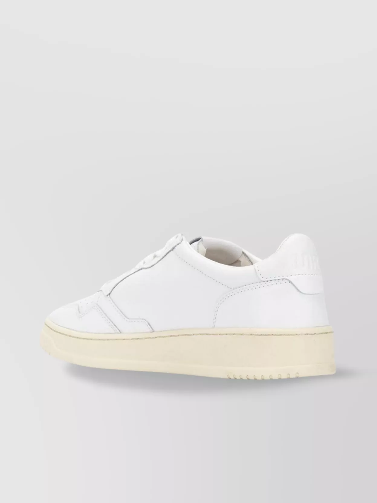 Autry Sneakers Low-Top Perforated Toe