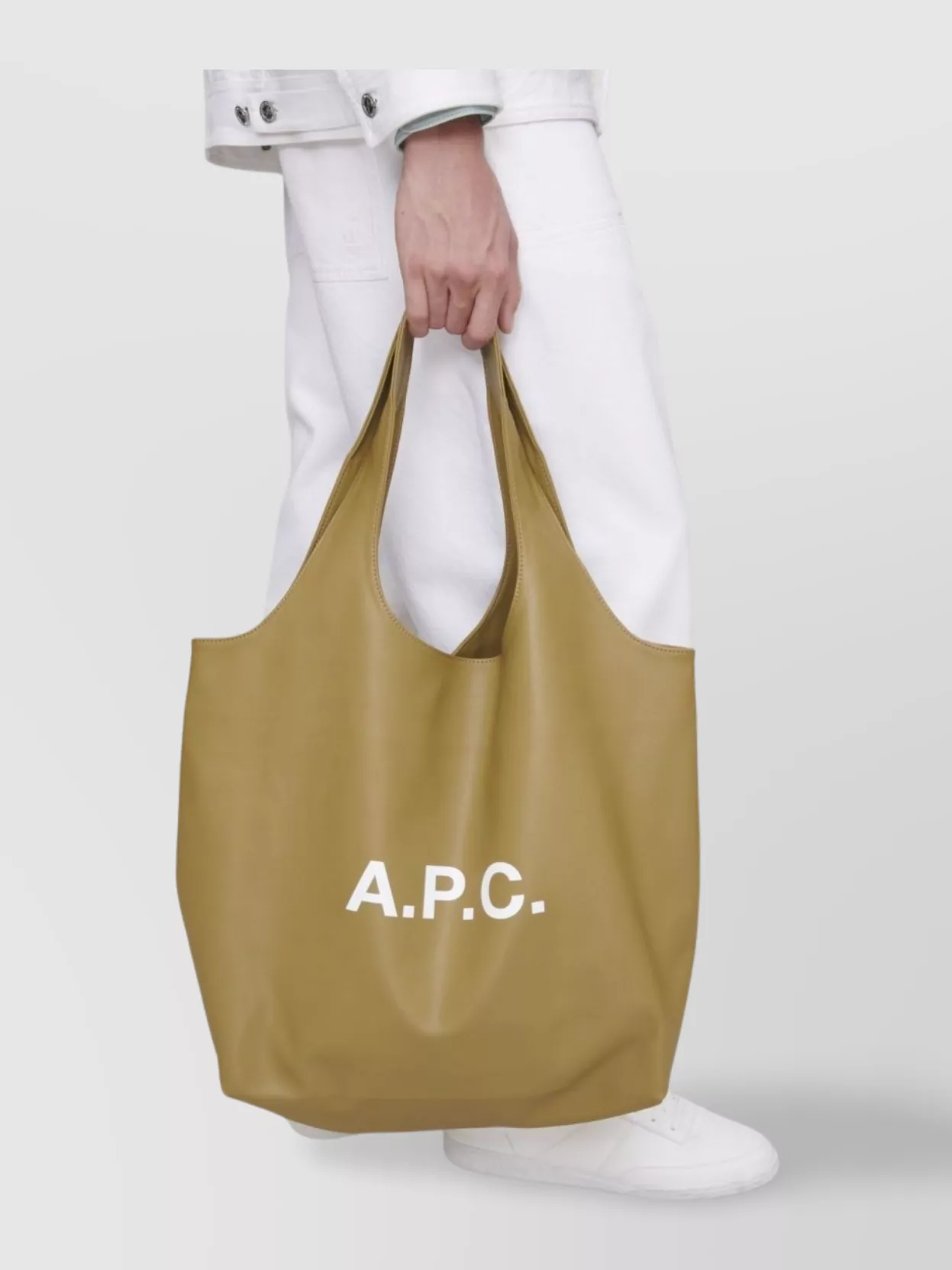 ★A.P.C.★ Small Ninon Tote Bag Beige PSAJWM61861BAA Ninon Small tote bag | Recycled leather-like material