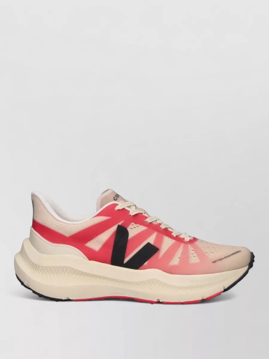 Veja Low-Top Sneakers