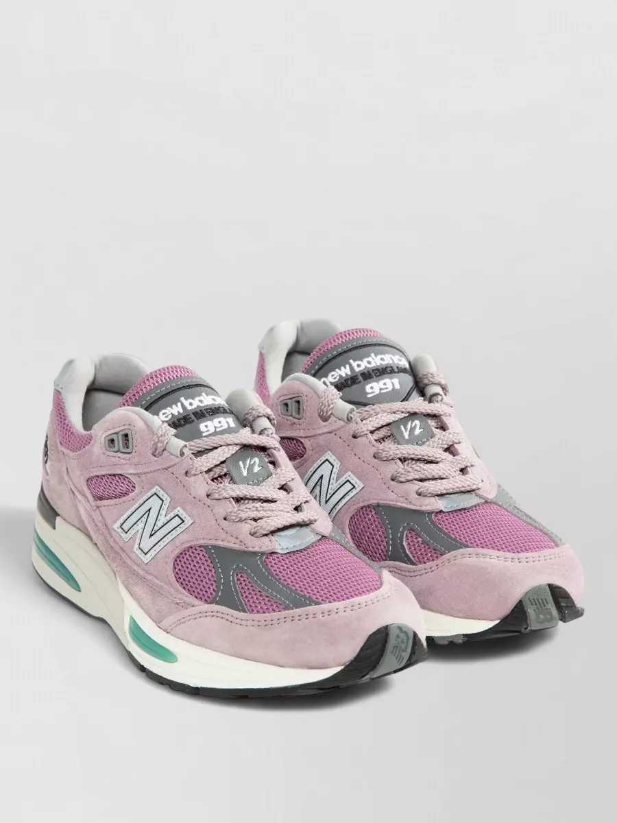 New Balance low-top sneakers