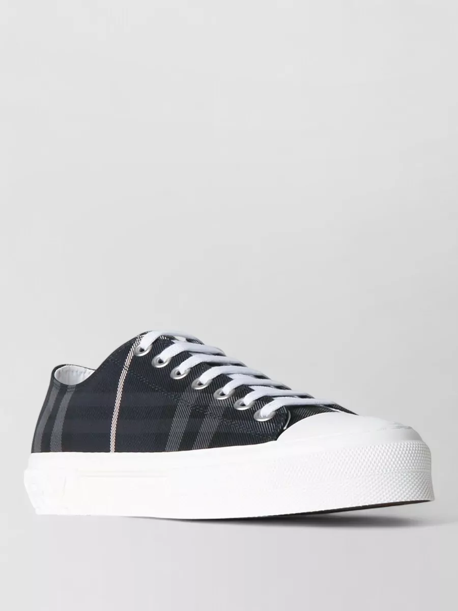 Burberry Low-top sneakers