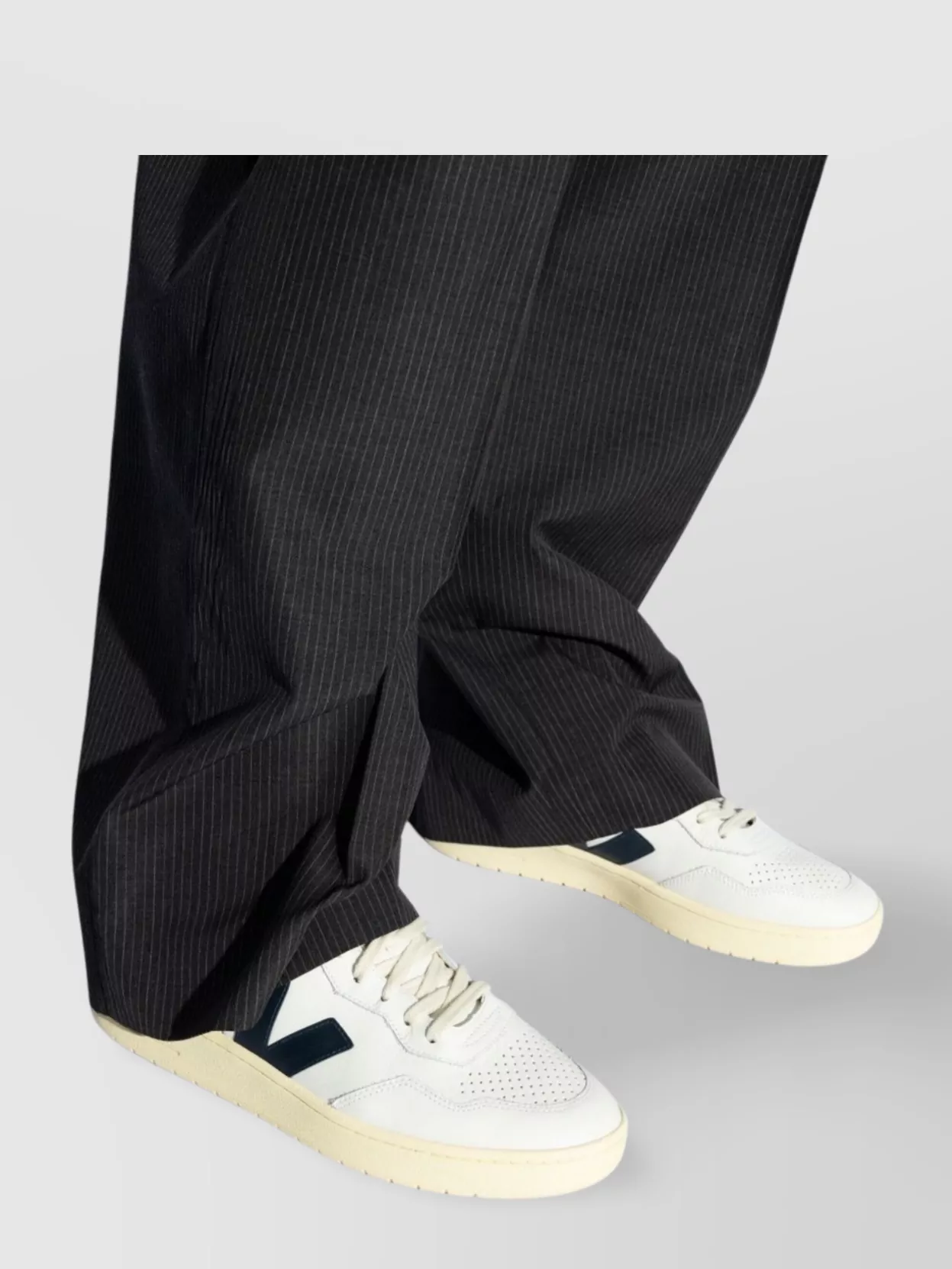Veja V-90 O.t Leath