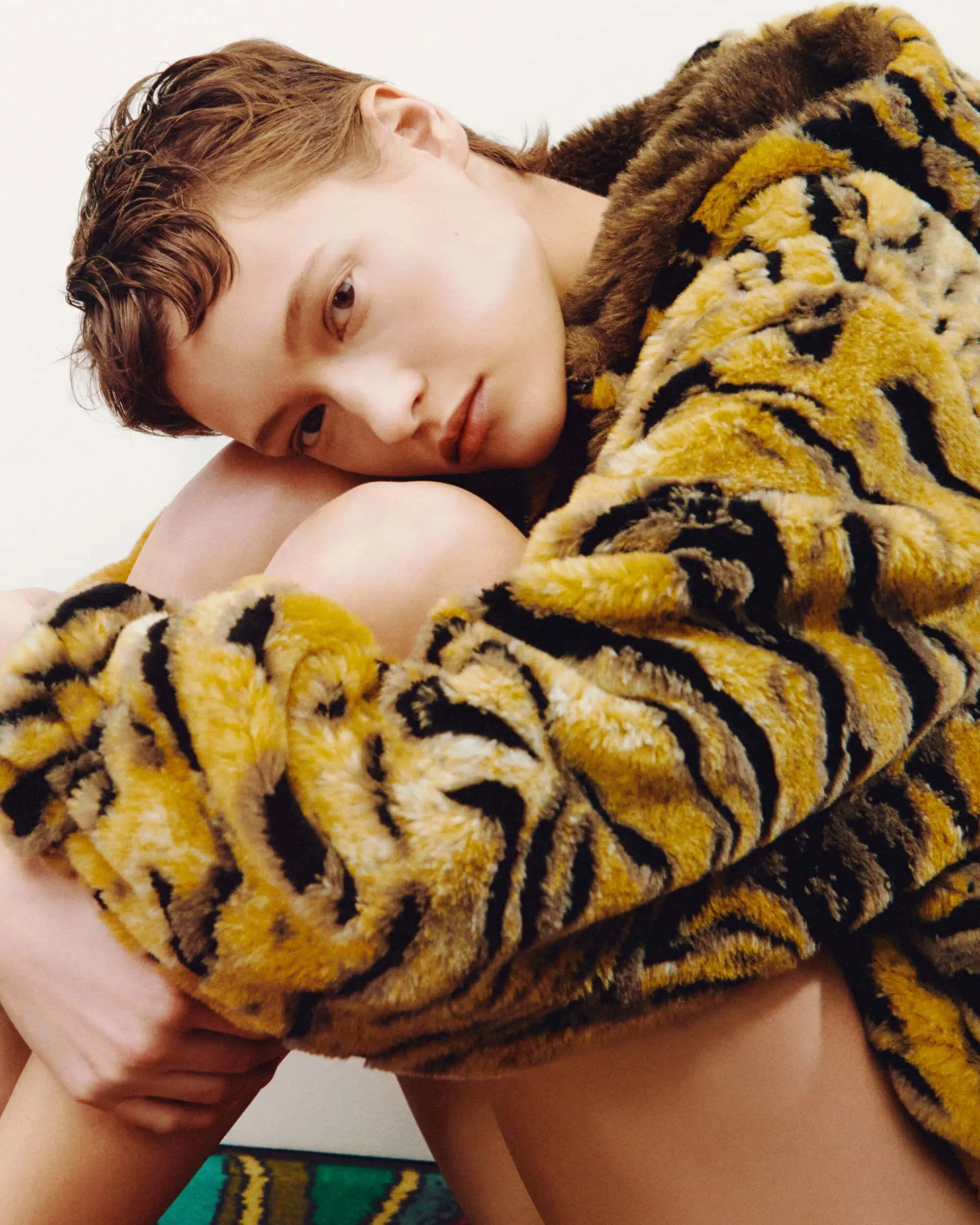 BALENCIAGA イエロー ニット XS ユニセックス Balenciaga Open-knit wool cropped long-sleeve top | The Fashion Square