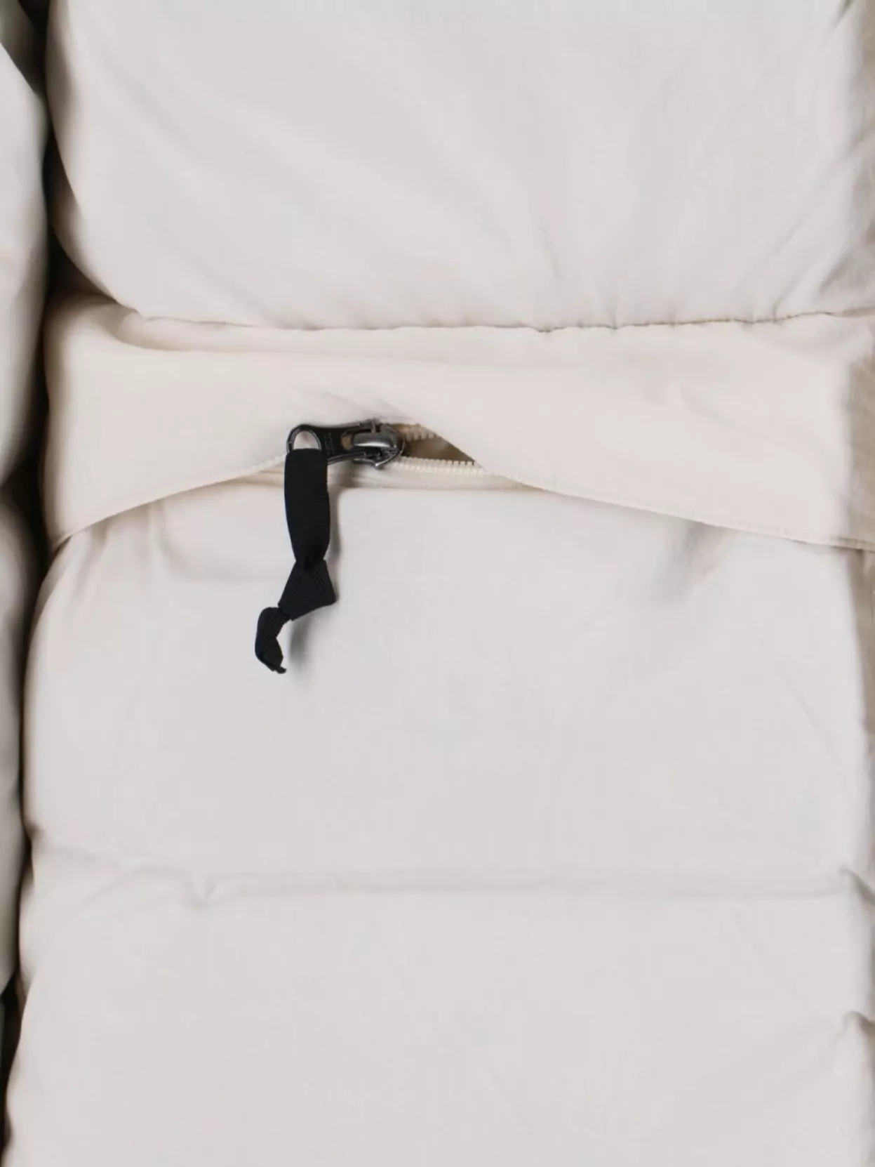 The North Face Relaxed Fit Hooded Jacket With Zip Pocket