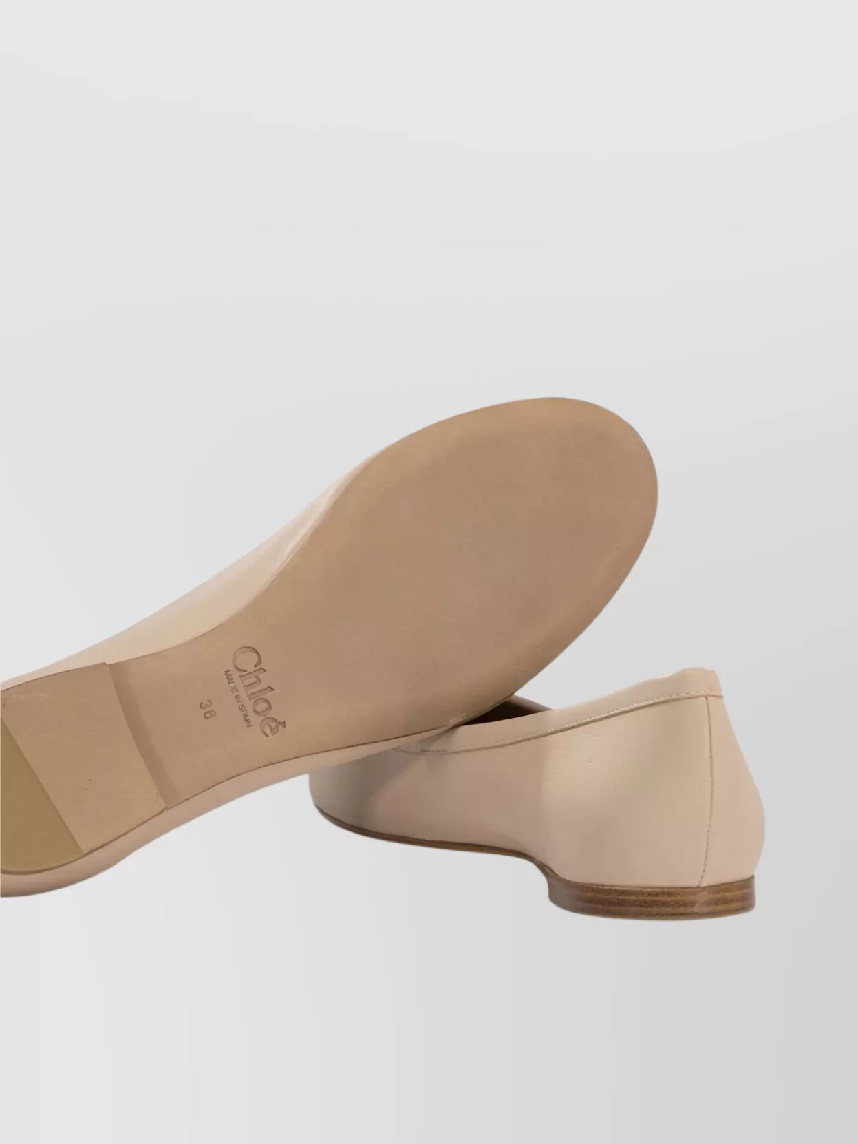 Shop Chloé Leather Round Toe Ballerina Shoes