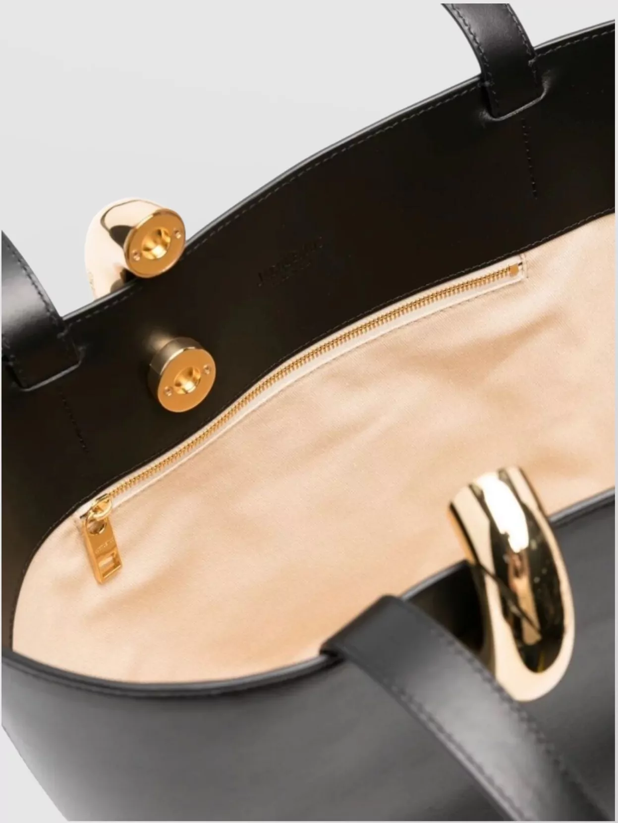 Jacquemus Medium Bambola Shoulder Bag