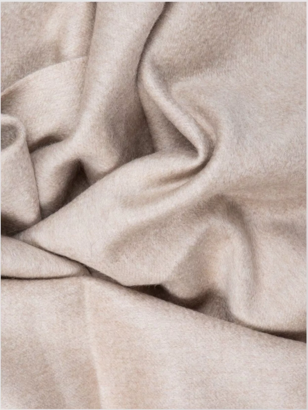 Max Mara Cashmere Soft Texture Fringed Hem Scarf In Neutral