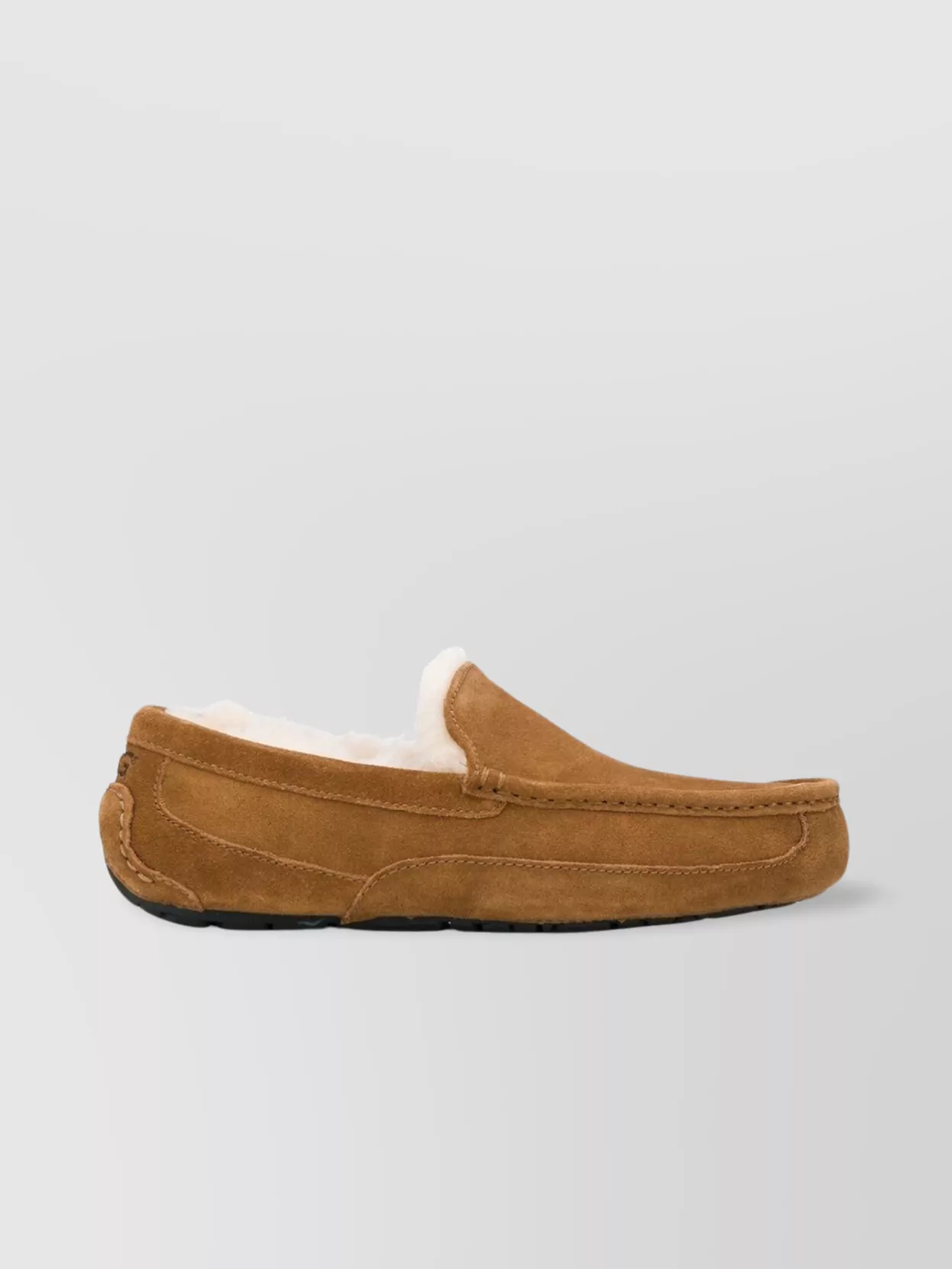 Ugg Ascot Round Toe Rubber Sole Loafers