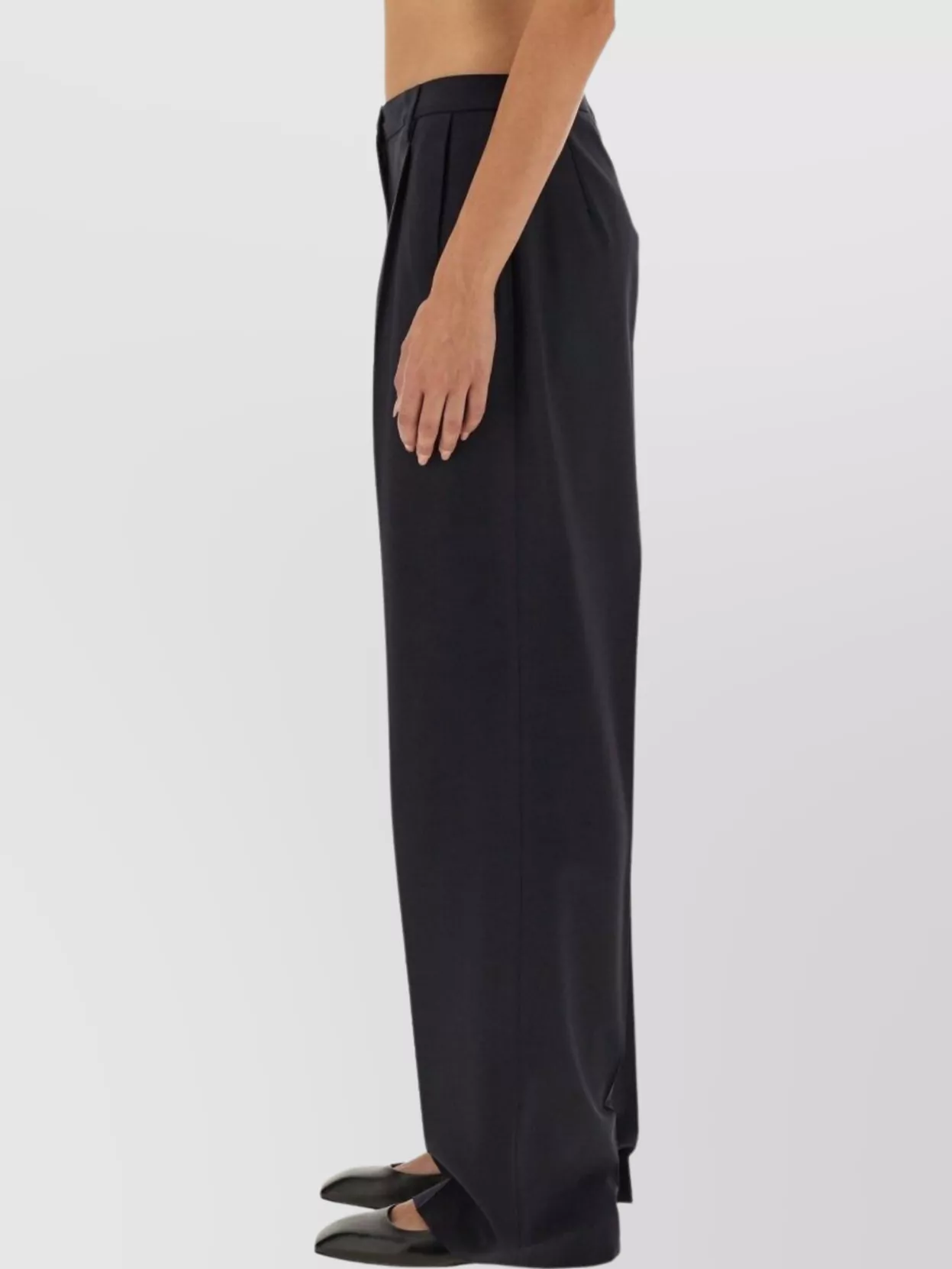 Shop Aspesi Regular Fit Trousers With Pockets And Pleats