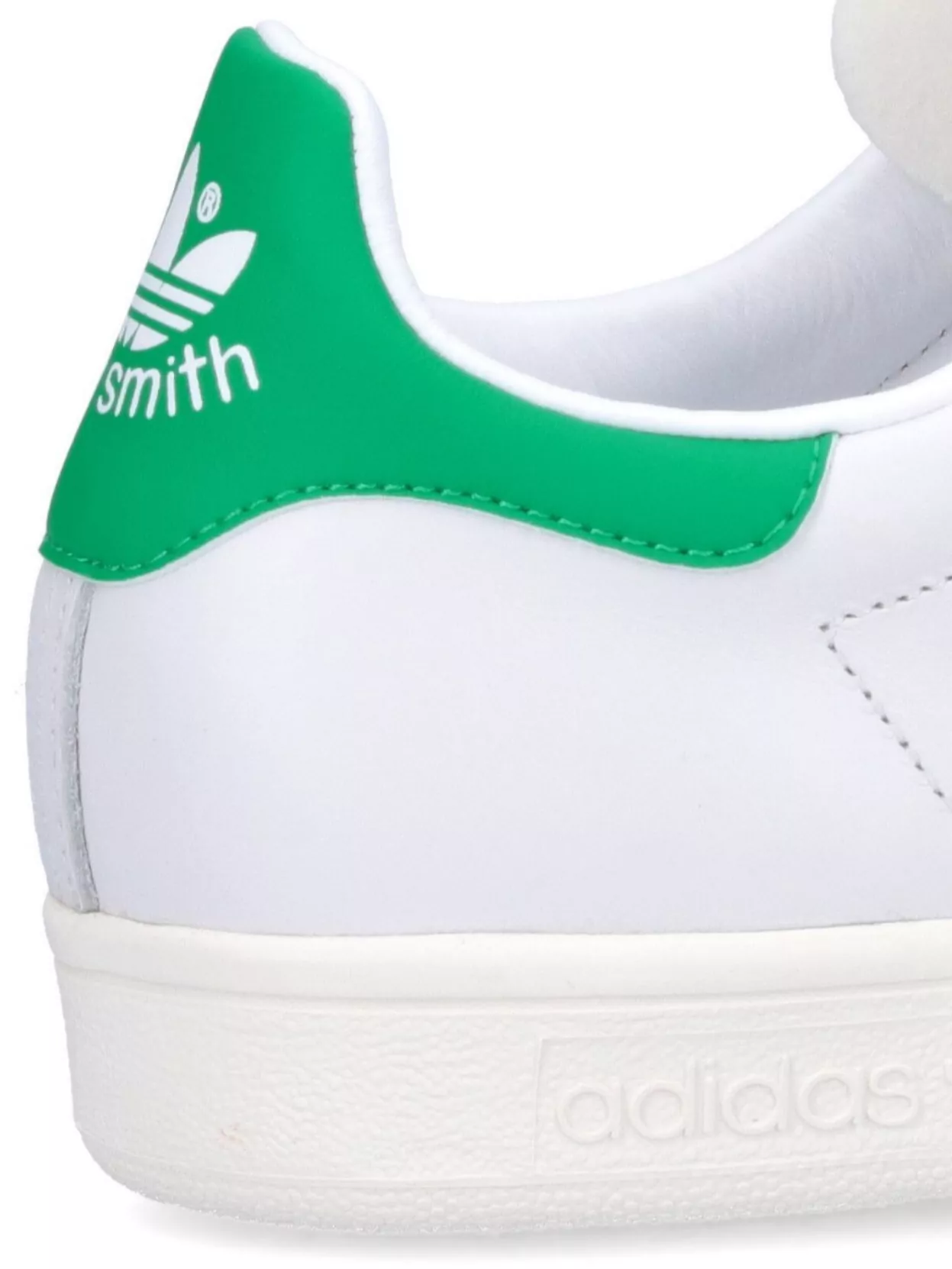 Adidas Originals Low Top Sneakers With Contrast Heel Tab In White