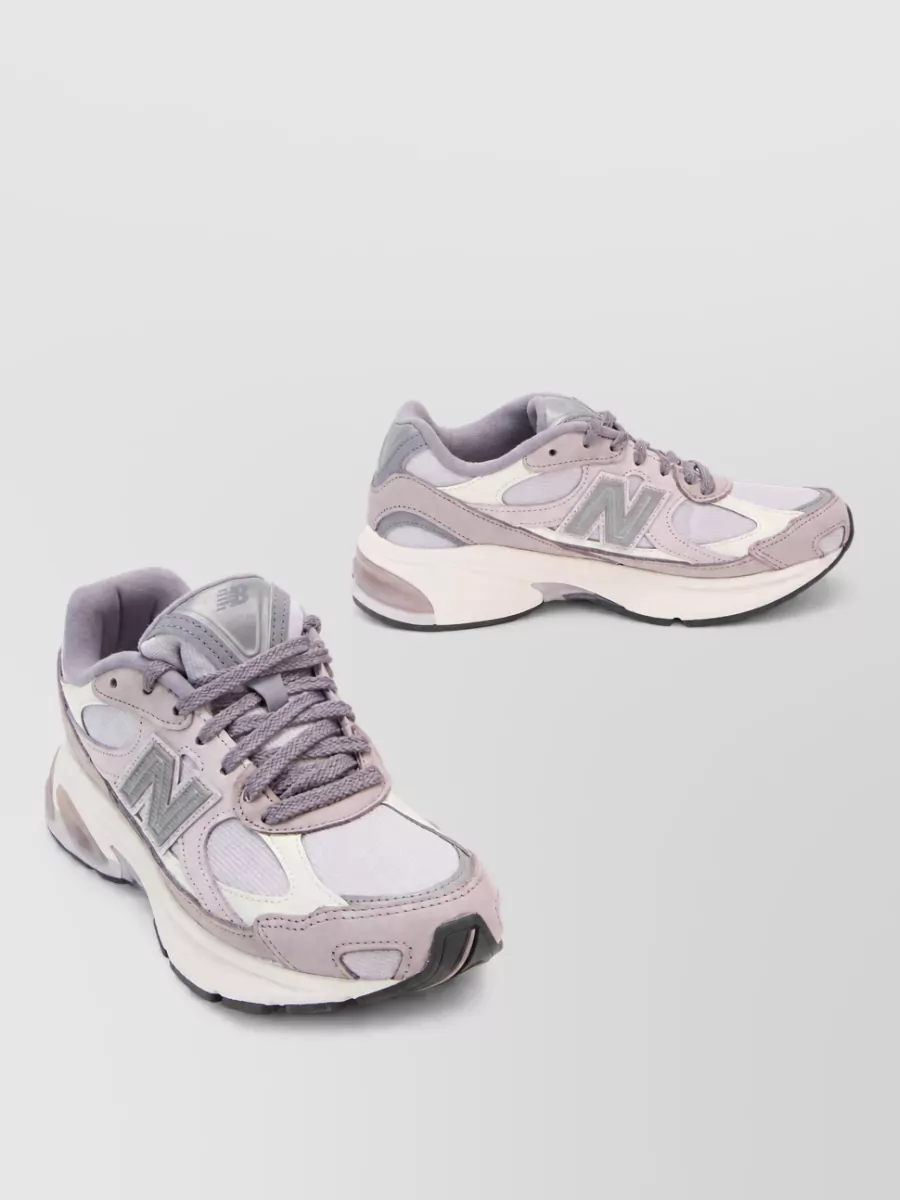 New Balance low-top sneakers