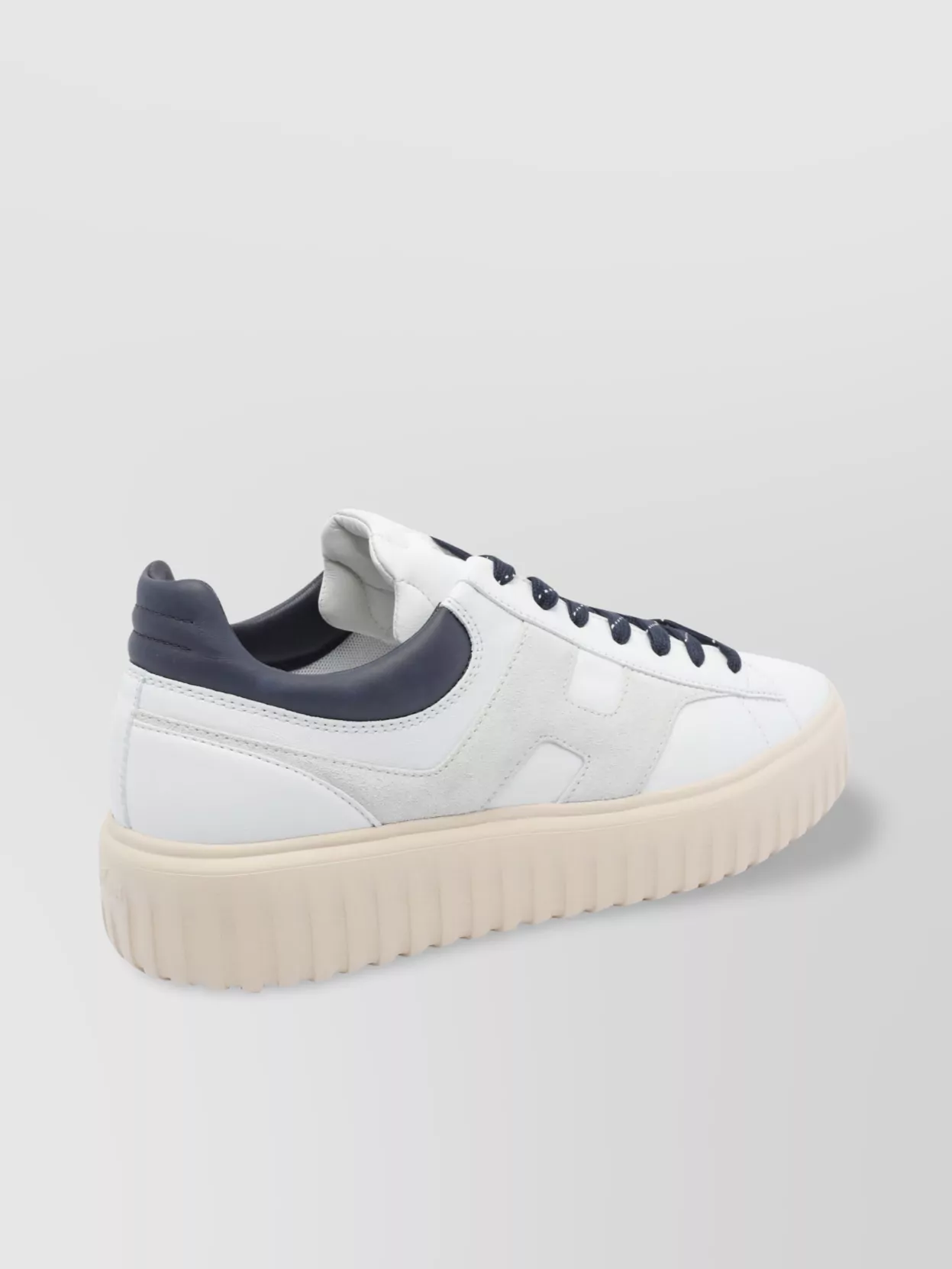 Hogan Low Top Sneakers Contrasting Sole