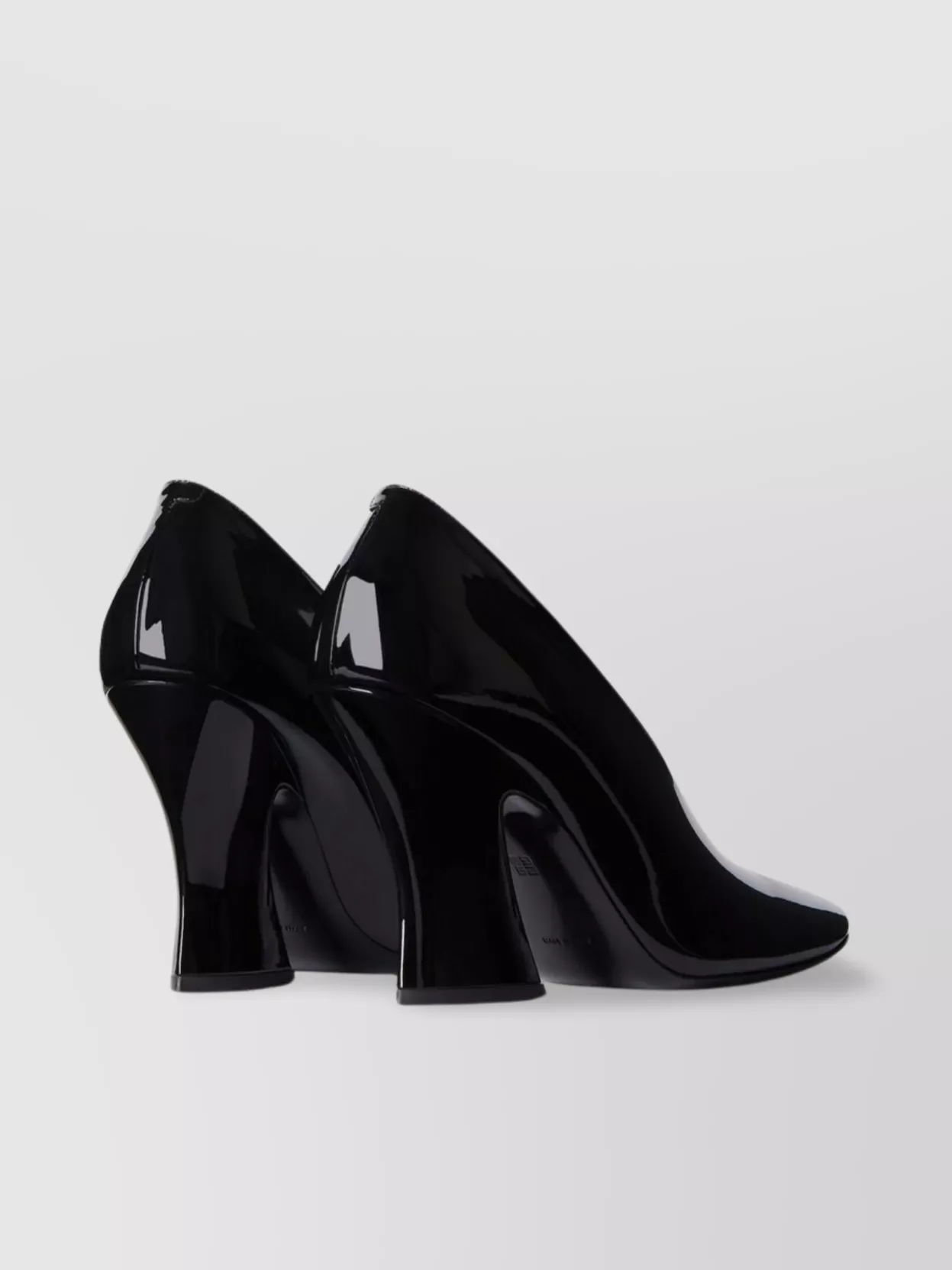 Givenchy Sculpted Heel Round Toe Pump
