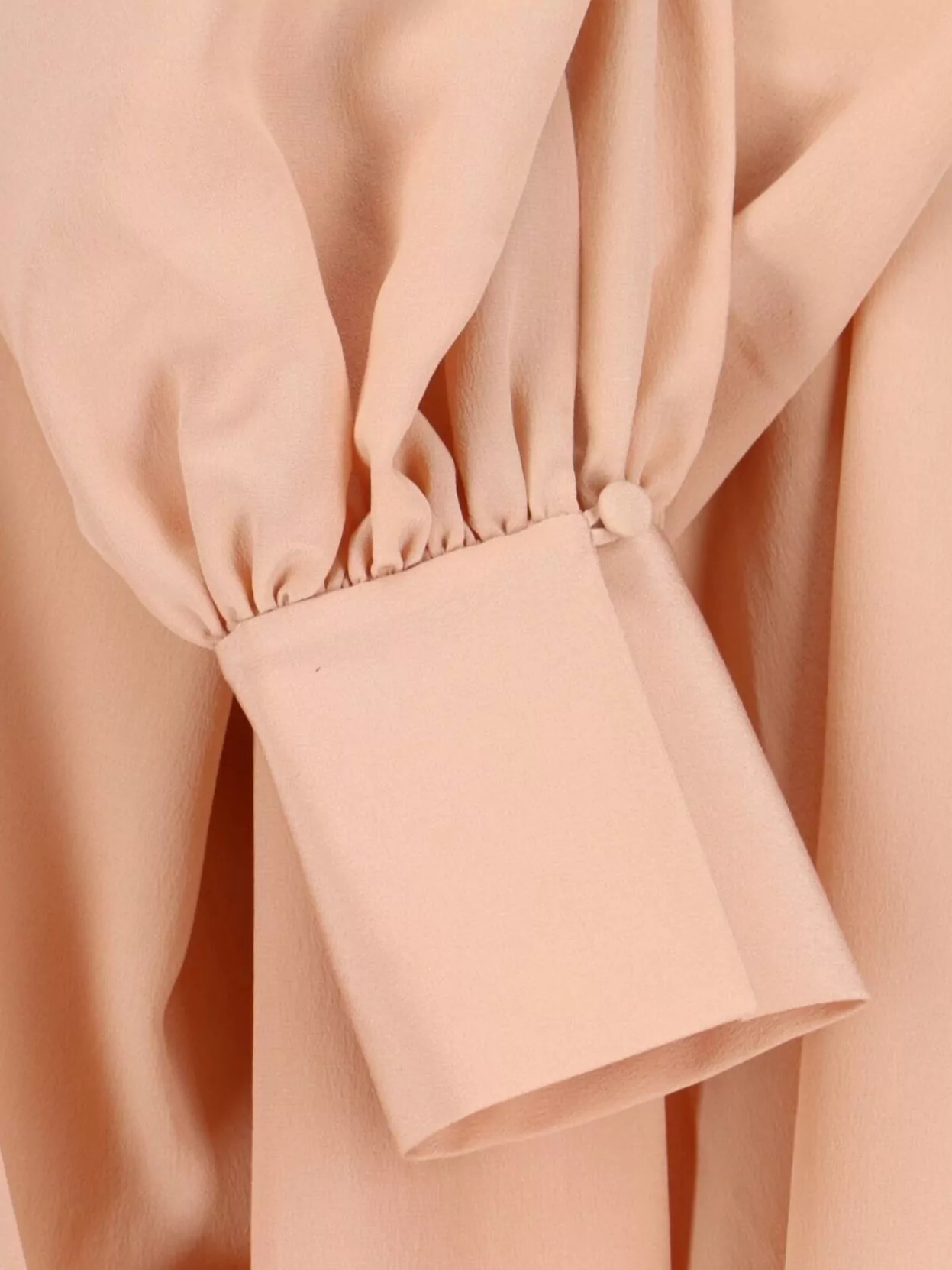 Chloé Stylish Top With Bow Tie Neck