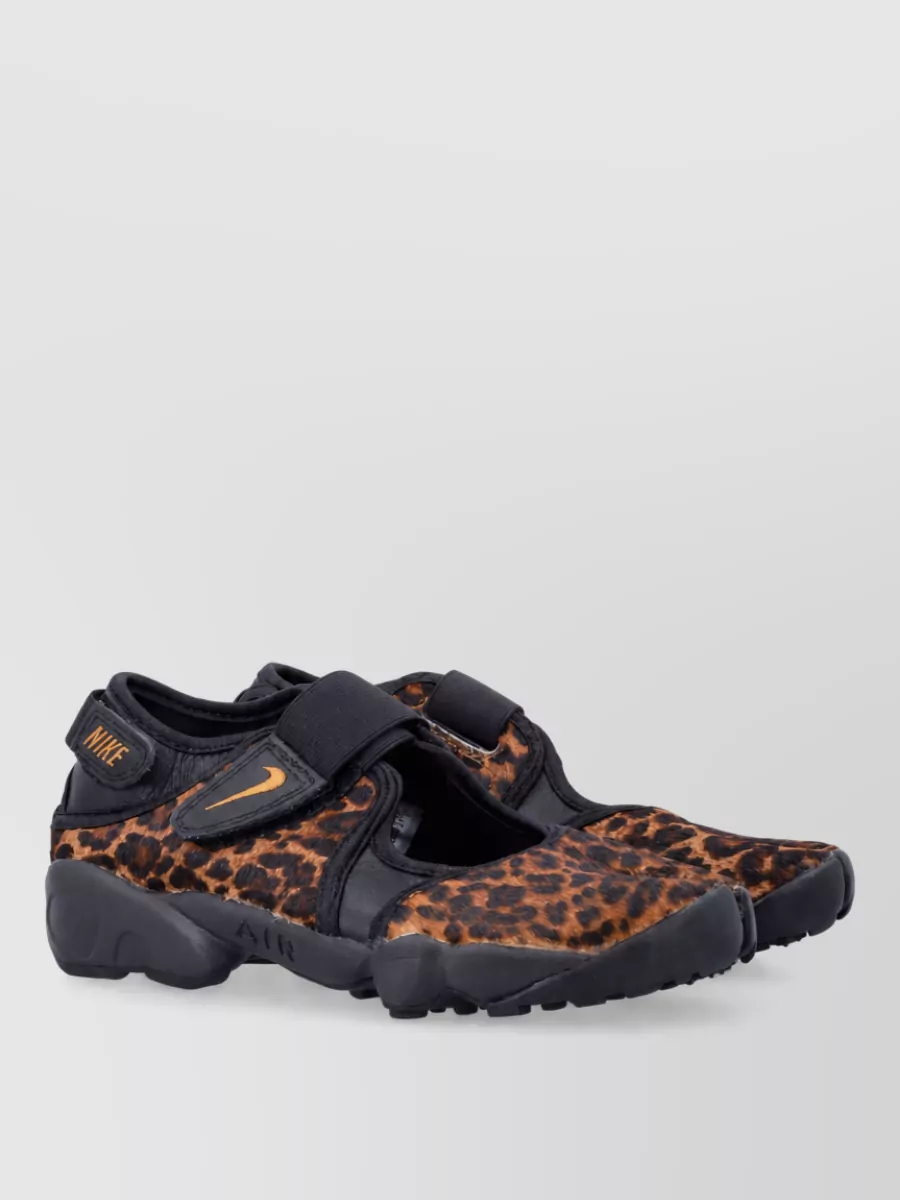 Nike Split-Toe Slides
