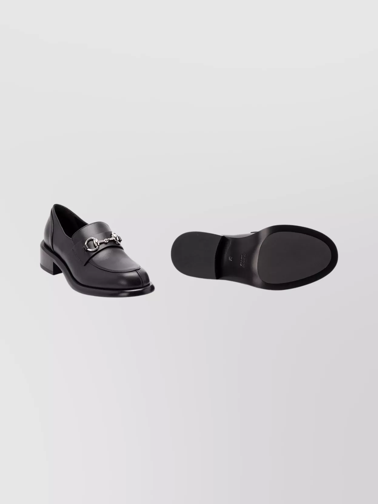 Gucci Savoy Loafers Featuring Metallic Hardware In Black