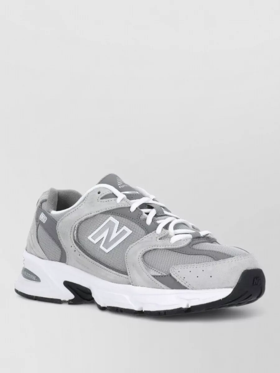 New Balance low-top sneakers