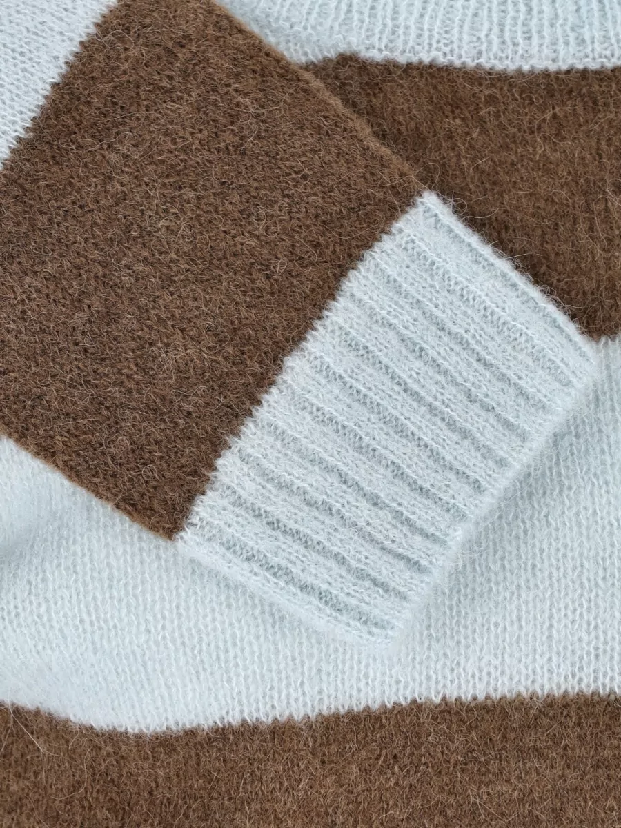 Closed Crewneck Jumper