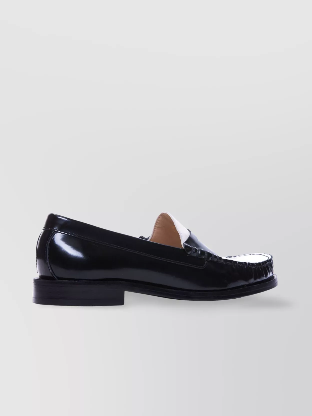 Stuart Weitzman Round Toe Leather Loafers With Penny Strap