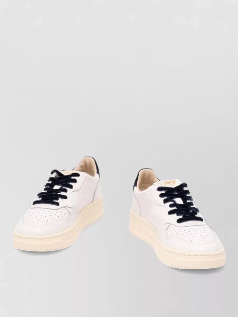 Autry leather low-top sneakers