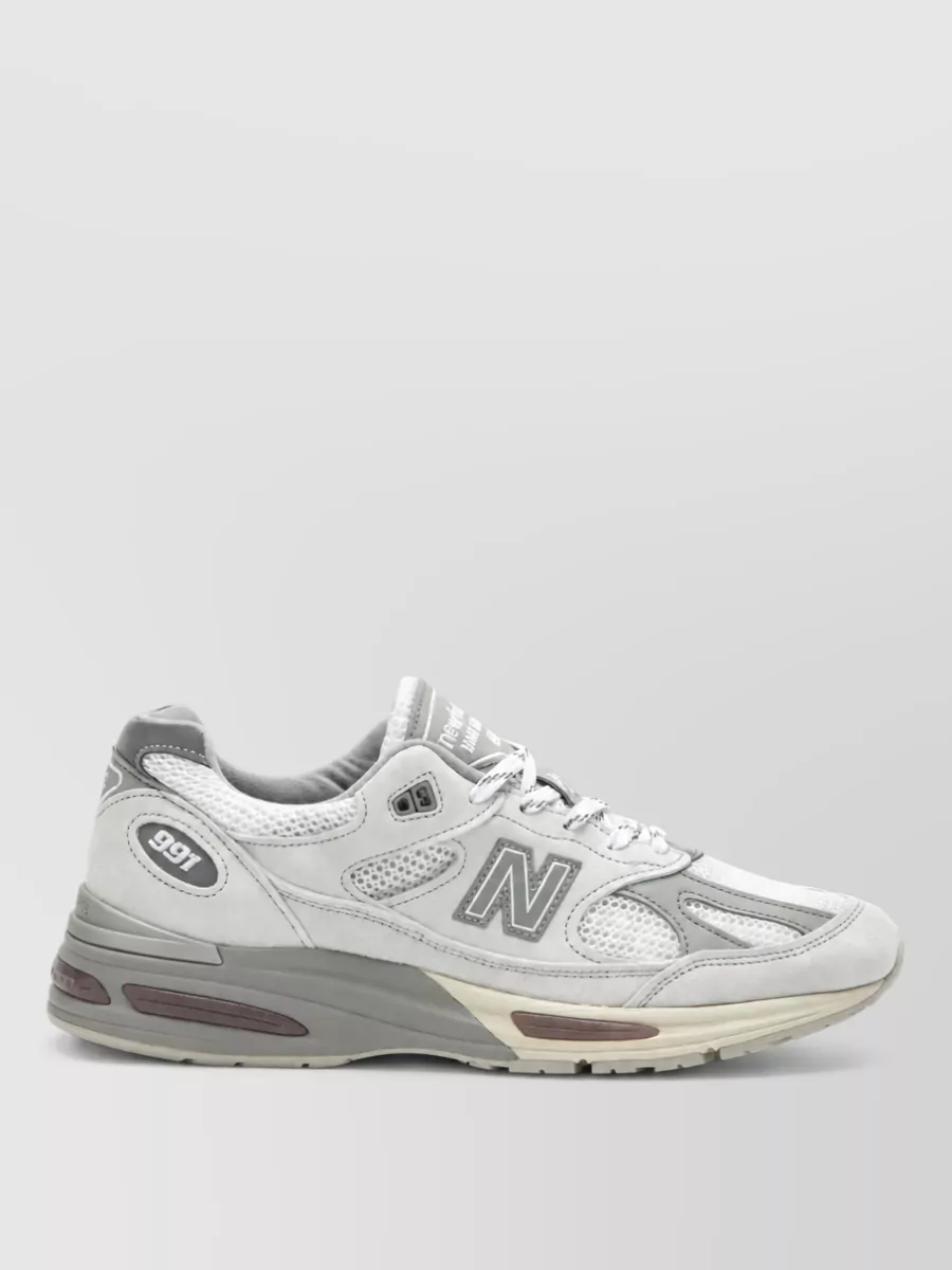 New Balance low-top sneakers