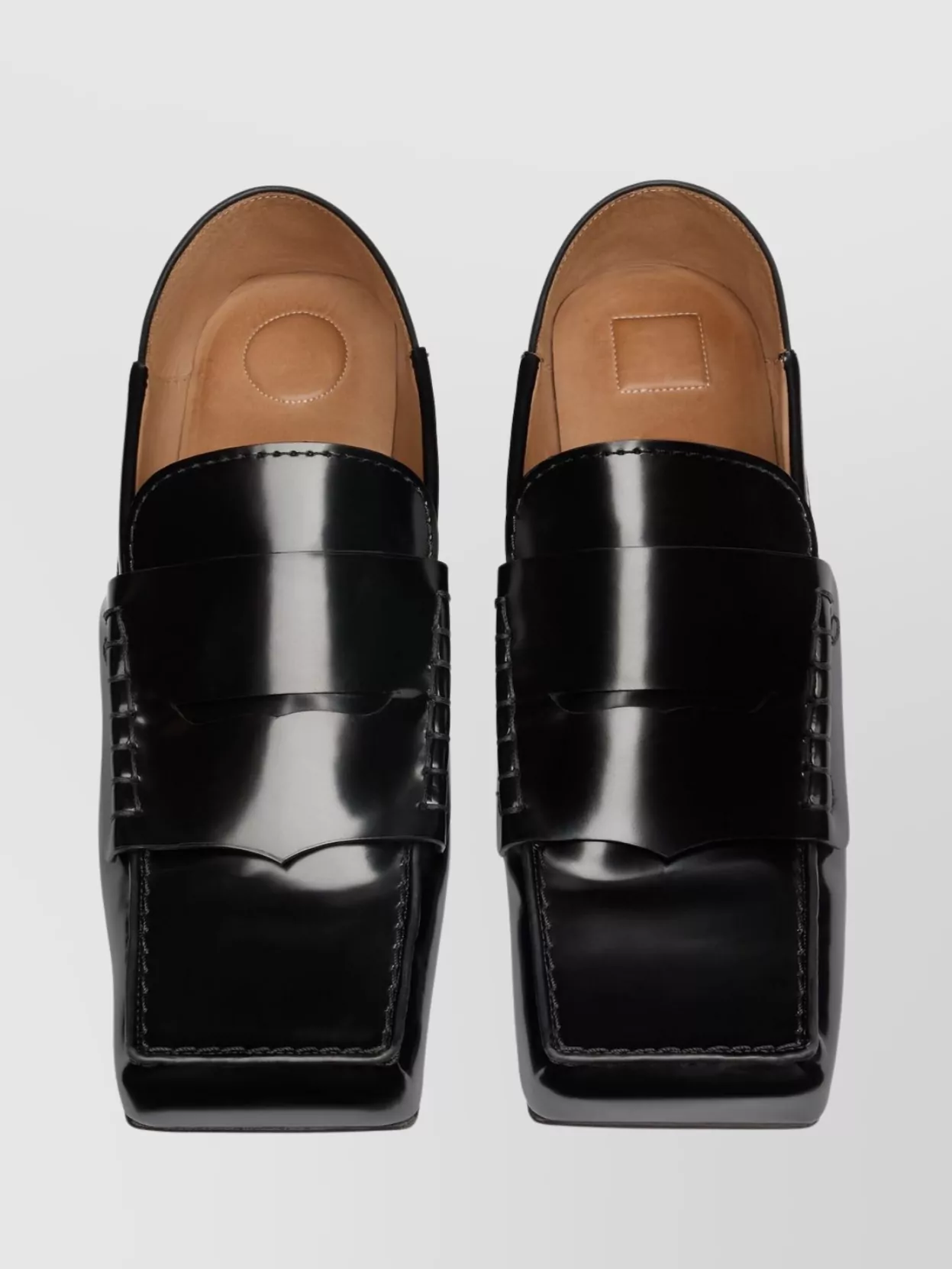 Jacquemus Square Toe Leather Sole Loafers In Black