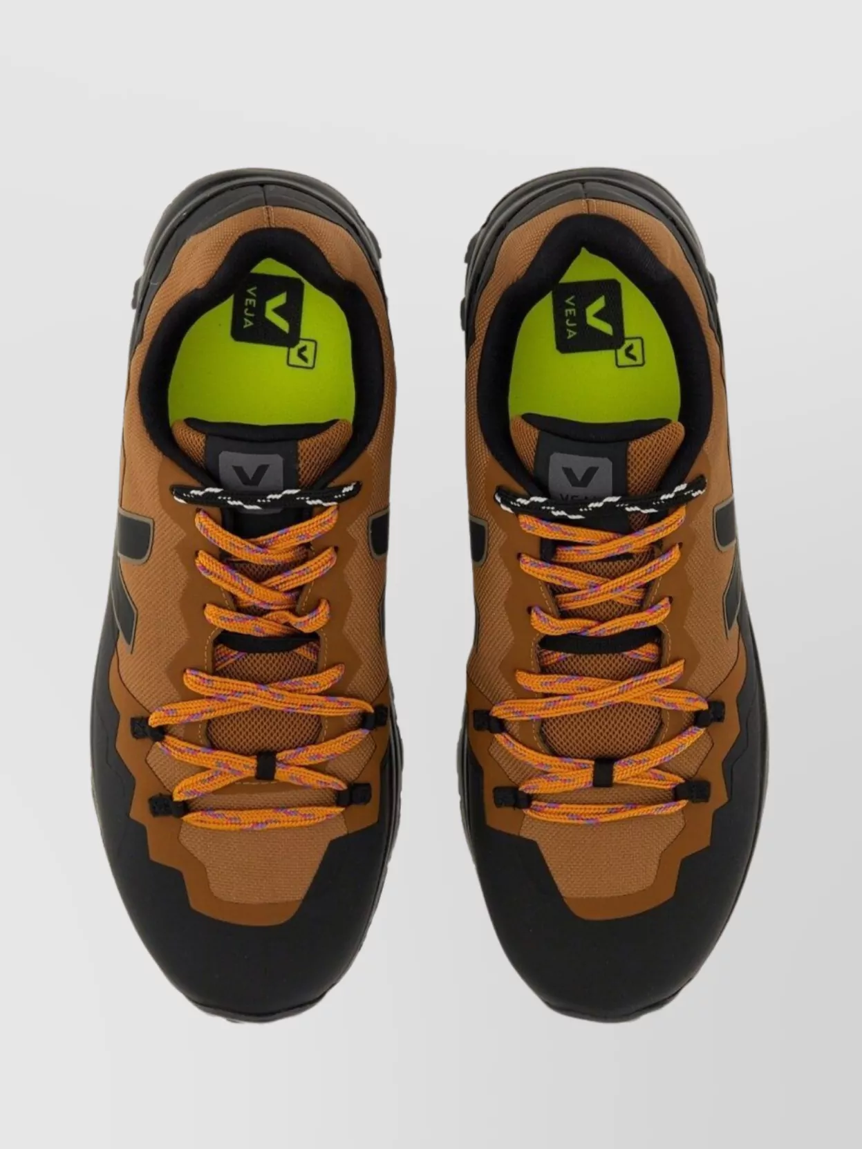 Veja "Fitz Roy" Trek-Shell Sneaker