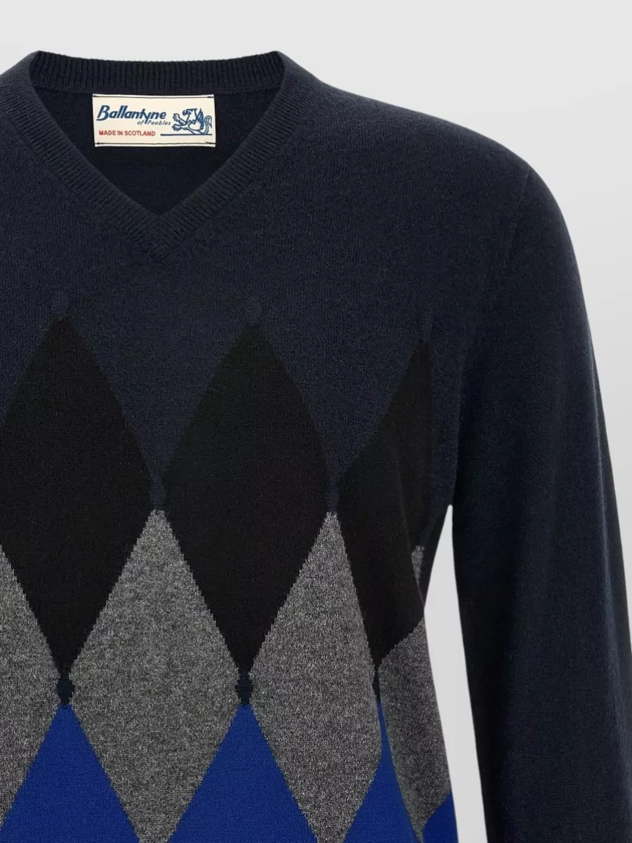 Ballantyne Cashmere Diamond Intarsia Crewneck Sweater