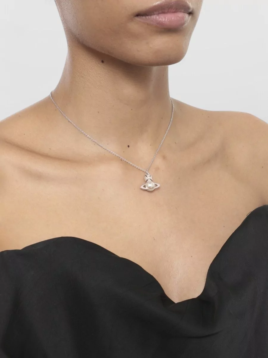 Vivienne Westwood Pendant Chain Necklace Silver Tone Pearls