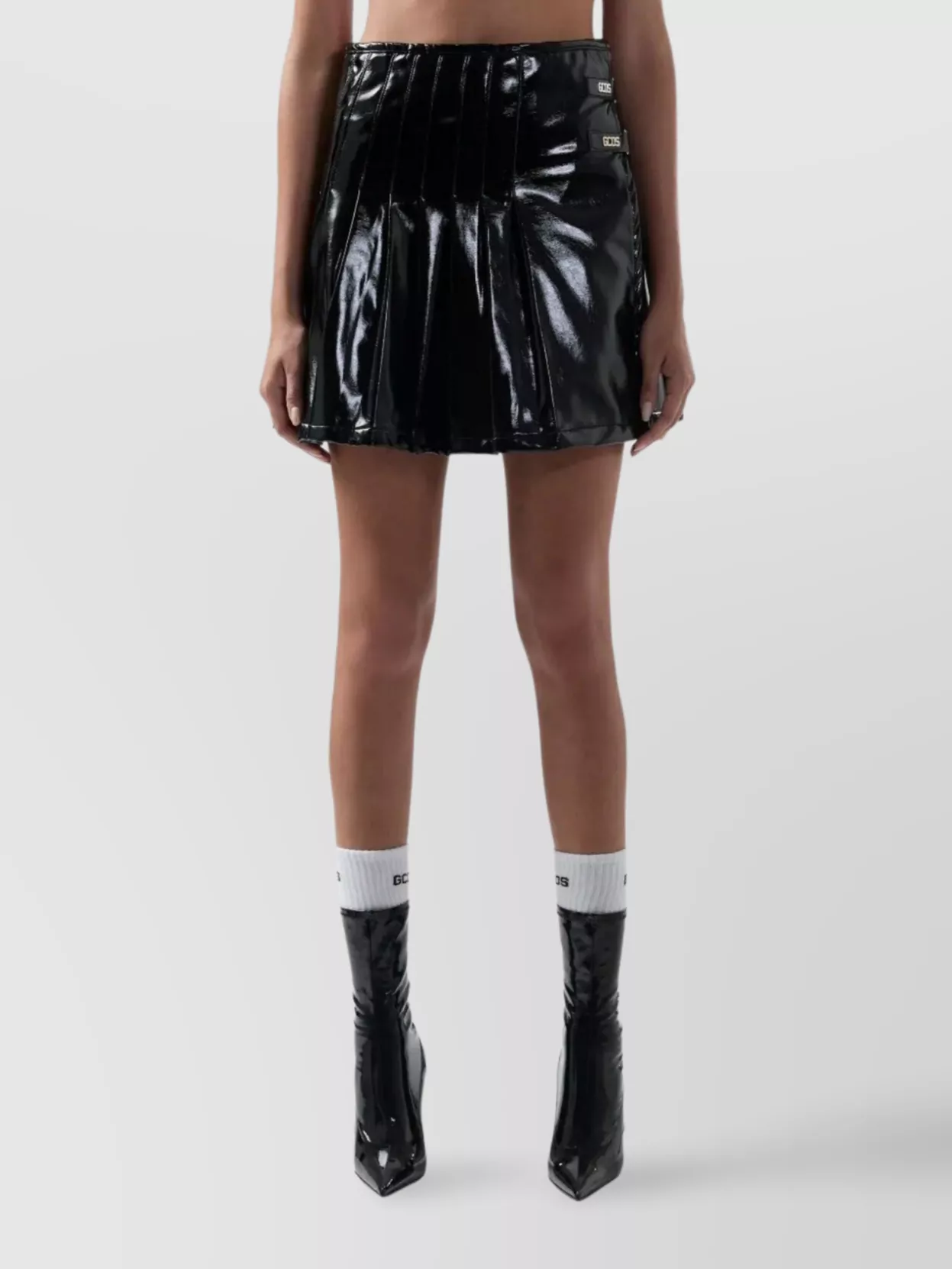 Gcds Mini Skirt With Buckle And Pleats In Black