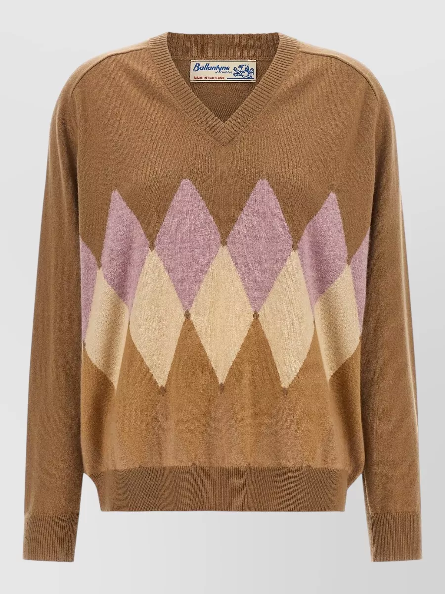 Ballantyne cashmere ribbed v-neck diamond sweater